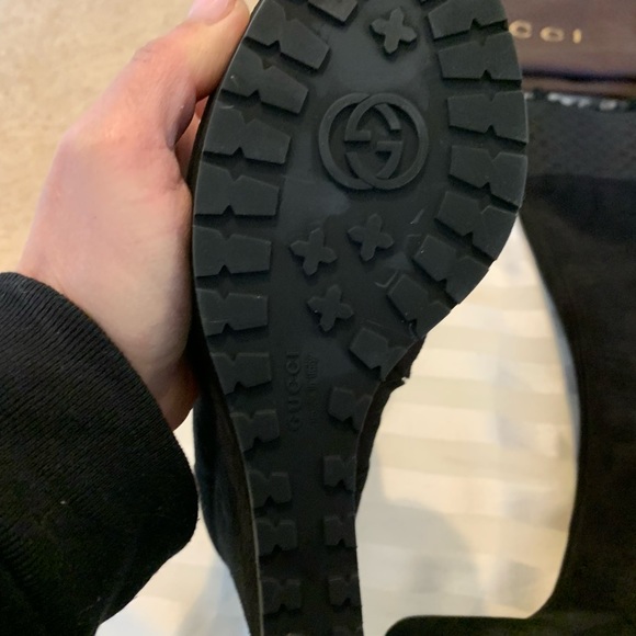 NEW! GUCCI LOGO NERO SUEDE WEDGE BOOTS! ❤️ - Picture 8 of 16